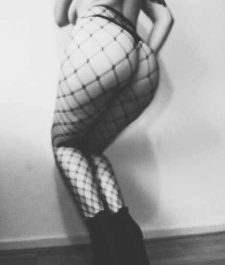 softnspooky nude onlyfans leak