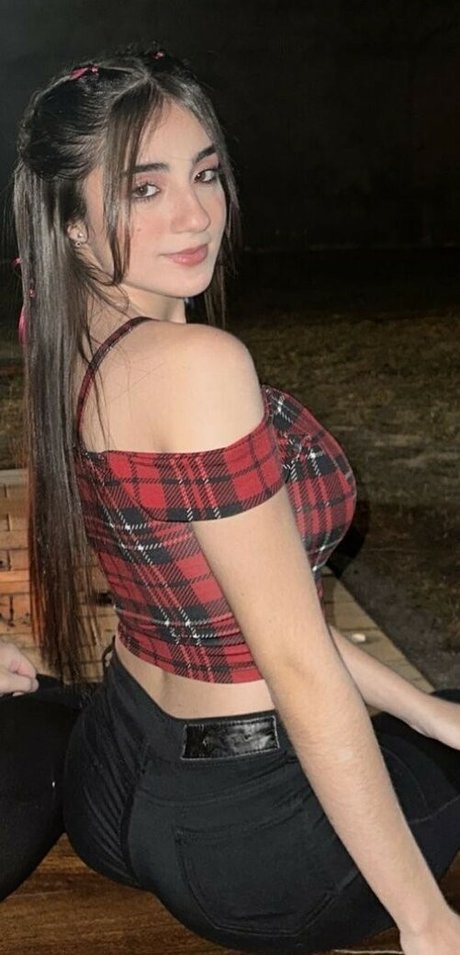 Giholiveiira__ onlyfans keak