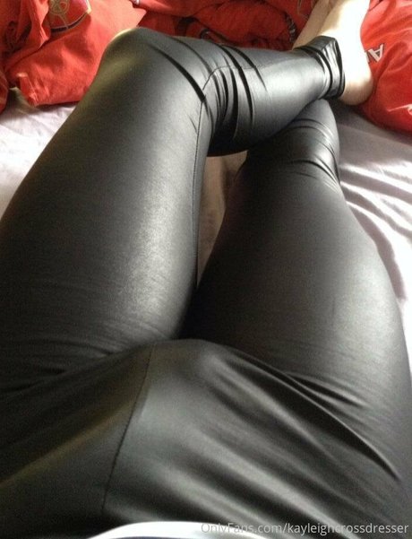 kayleighcrossdresser onlyfans photos