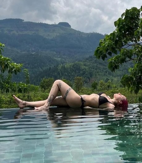 Young Leosia onlyfans porn free