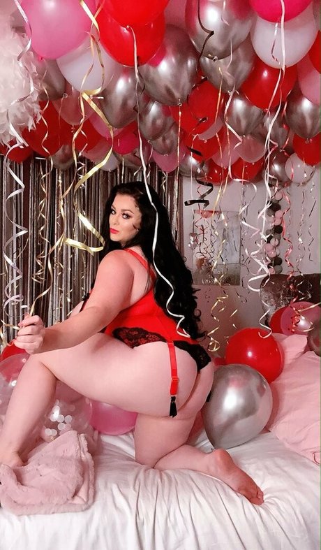 karlajames onlyfans boobs