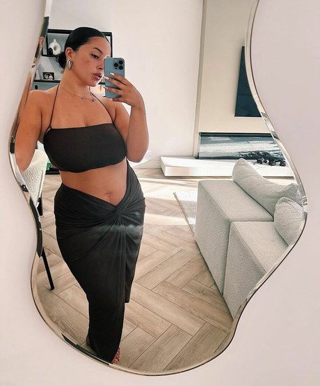 Zina Hadid leaked nude onlyfans