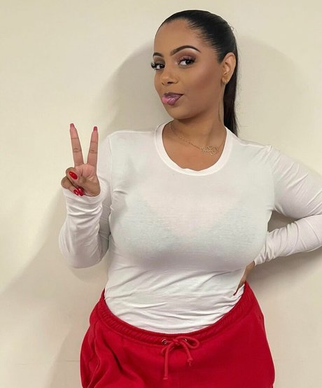 Zina Hadid only fans review