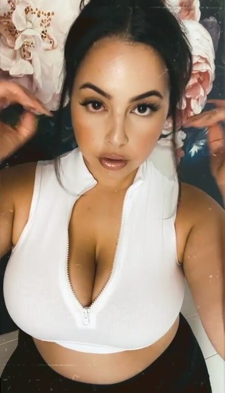 Zina Hadid leaked nude onlyfans