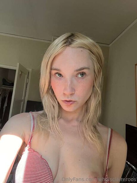 Whoisclaireroos Profile pic
