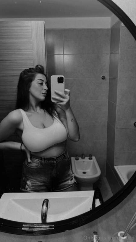 Leluzd onlyfans nude leaked
