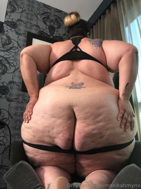 Monikamynx69 onlyfans posts