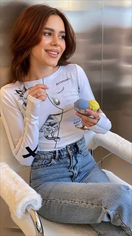 Liza Sami onlyfans pictures