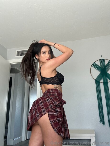 Sweetyjasmine leaked onlyfans pictures