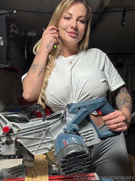 Elaina Sky only fans pics