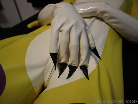 Kurolatex porn only fans