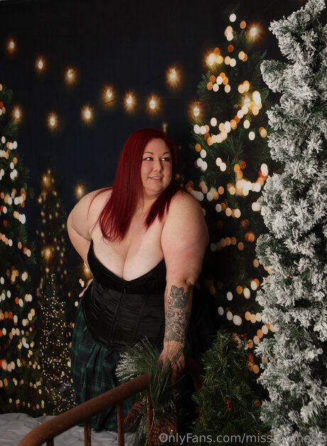 Miss Lynne86 strip onlyfans