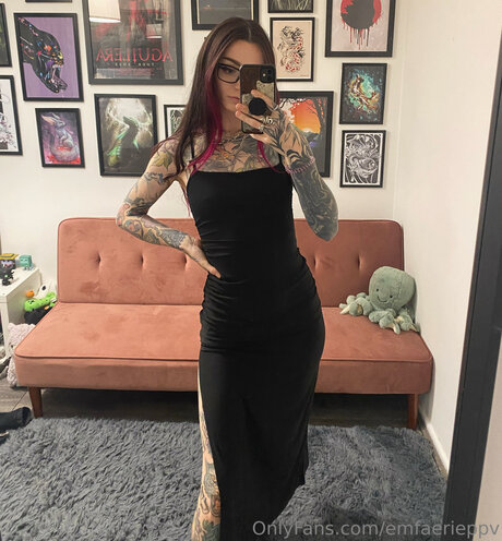 Emfaerieppv onlyfans nude tits