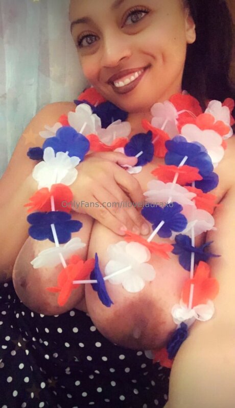 Ilovelauraxo onlyfans naked pics