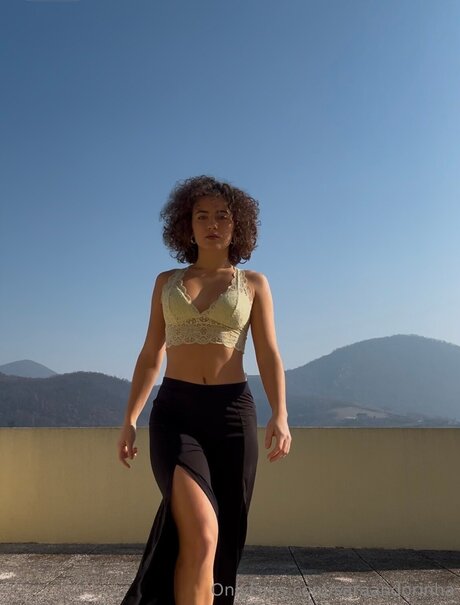 Saraaandoriinhaa nsfw onlyfans