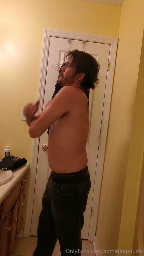 Somejeepdude onlyfans model