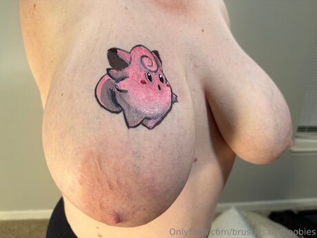 Brushesandboobies naked onlyfans