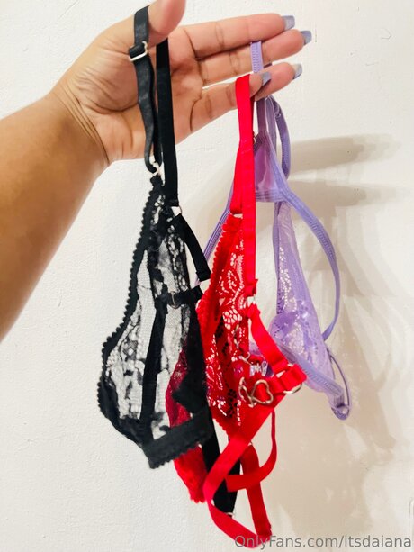 Itsdaiana onlyfans striptease