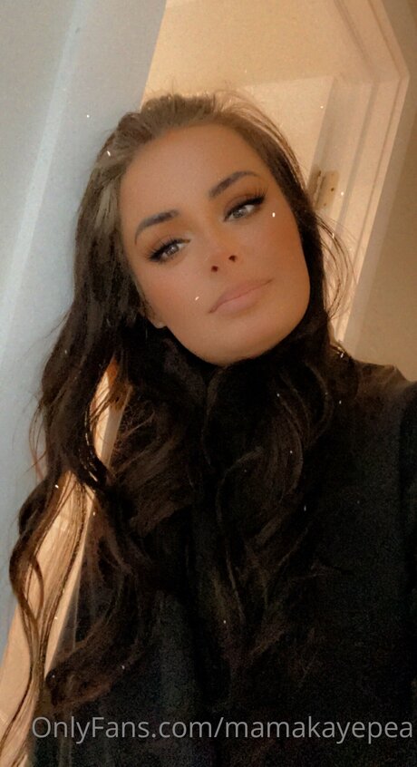 Mamakayepea nude on onlyfans