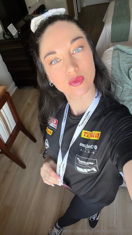 Alyssamagnumfree porn onlyfans leaks