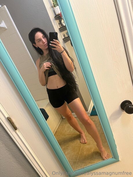 Alyssamagnumfree naked onlyfans leaks