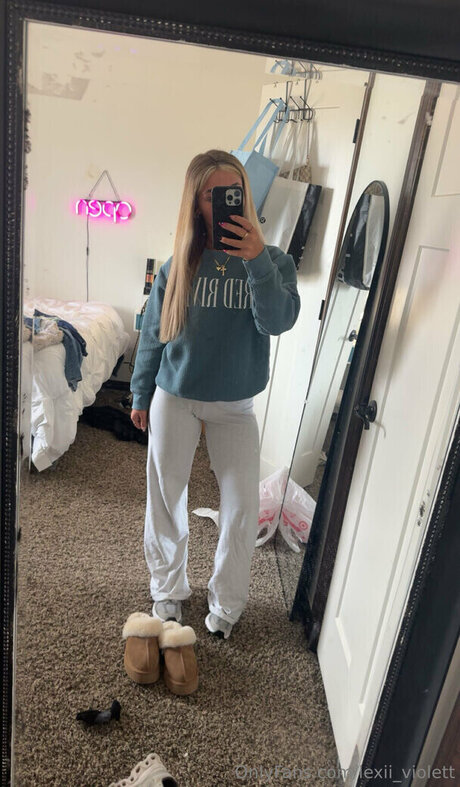 Lexii violett onlyfans leak xxx