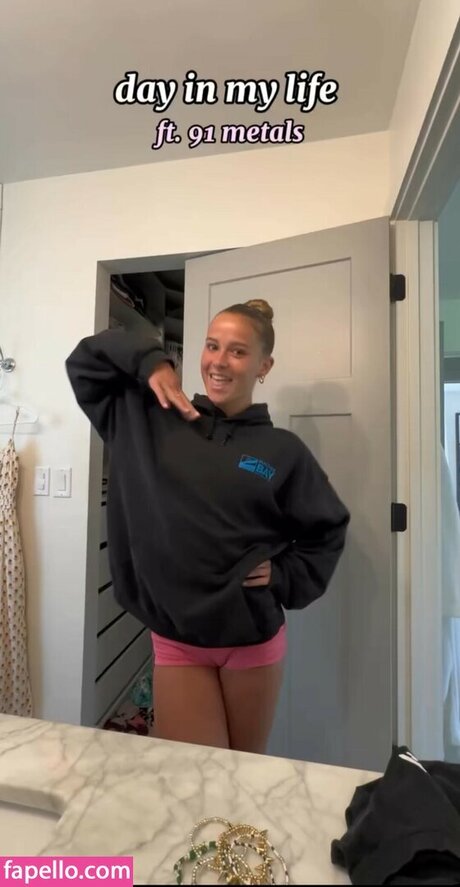 Mia Rogan onlyfans leaked