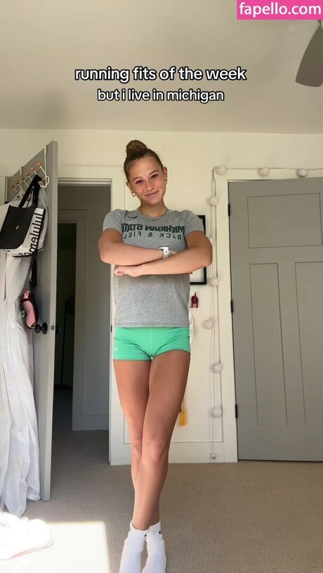 Mia Rogan nude leaked onlyfans