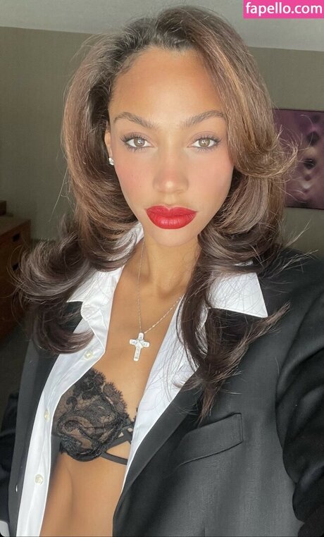 Kysre Rae Gondrezick tits onlyfans