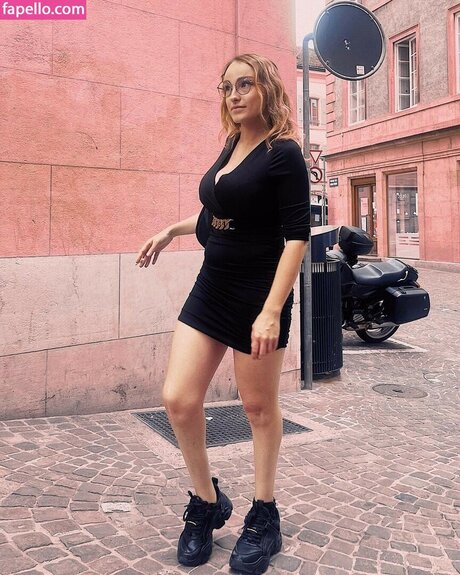 Oryvllmiee is on onlyfans