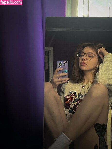 lunese me nude only fans