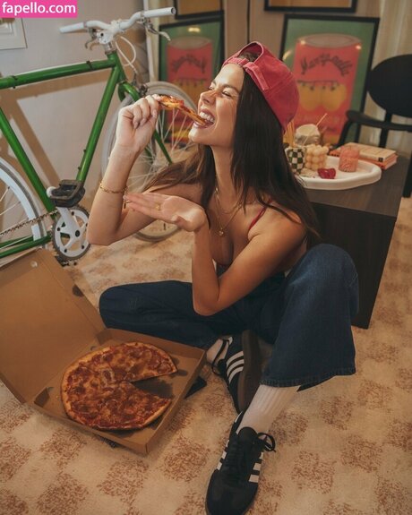 Chloe Campbell onlyfans leaked.