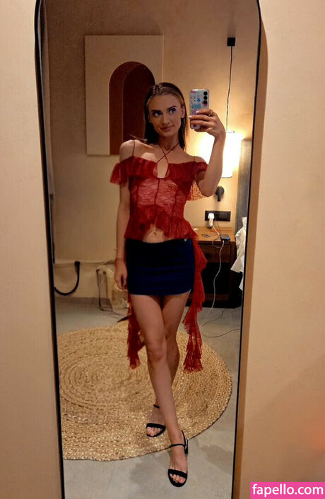 Natascha Summers onlyfans tits