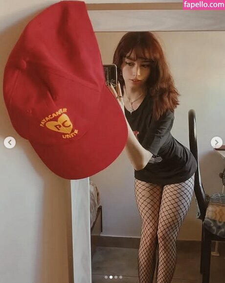 Watermelow ASMR feet onlyfans