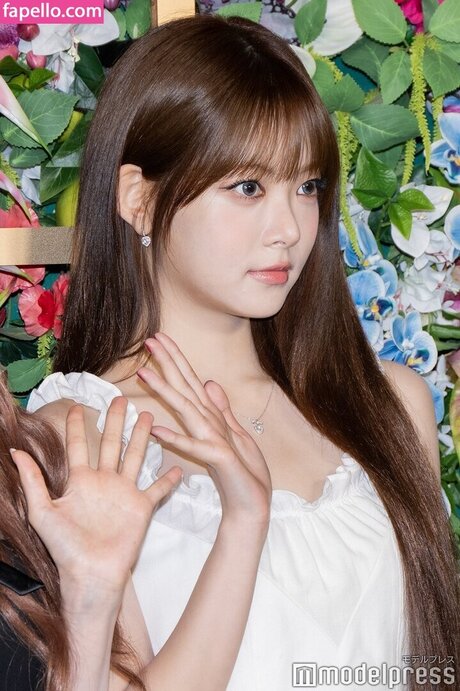 Hong Eunchae_ only fans pics