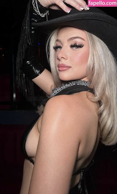 Presley Bertrand leaks onlyfans