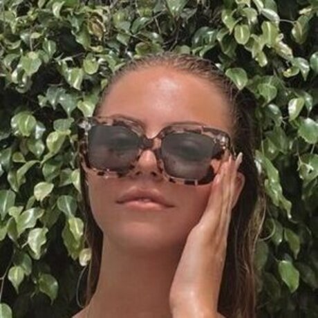 Julia Haller onlyfans nide