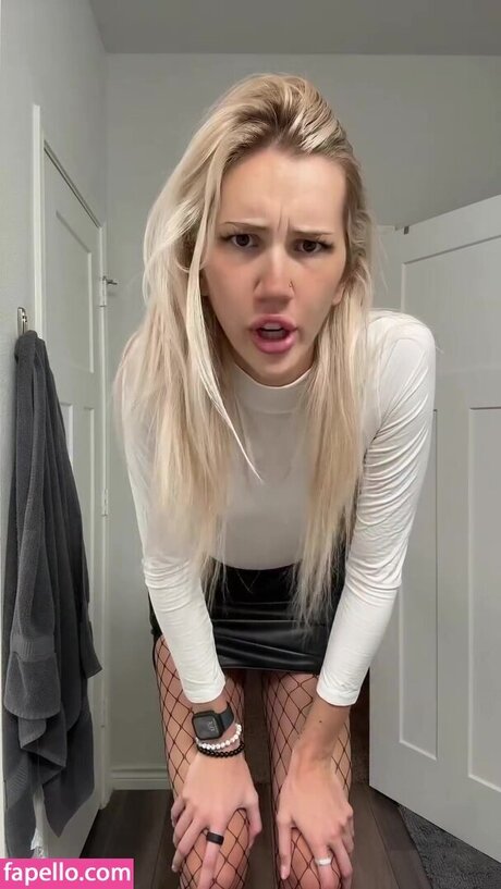 Amazon Allie onlyfans leaks