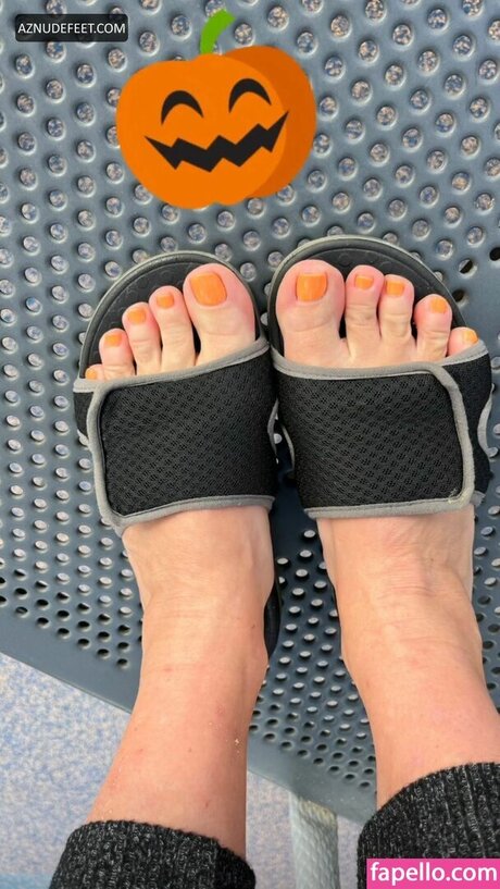 Rebecca Mader only fans leaks