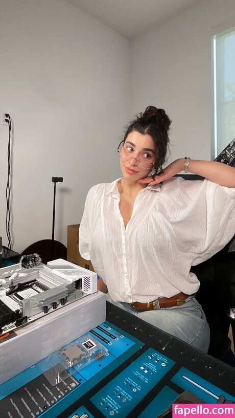 ayaattt only fans pic