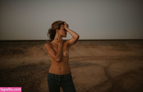 Charlotte Mckee nudes onlyfans