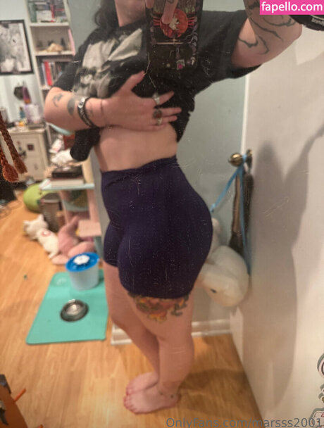 Mars 2001 onlyfans boobs