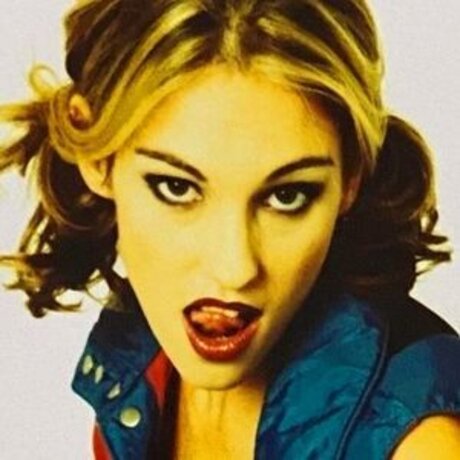 Amy Jo Johnson onlyfans leaked sex