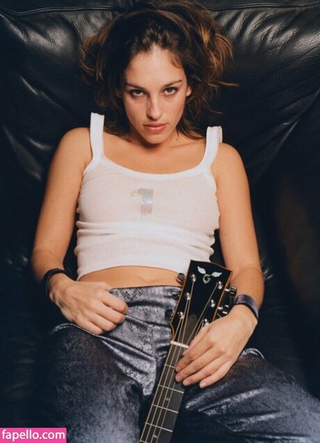 Amy Jo Johnson onlyfans uncensored