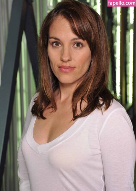 Amy Jo Johnson free only fans