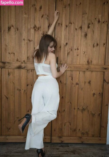 SelenaDearden porn only fans