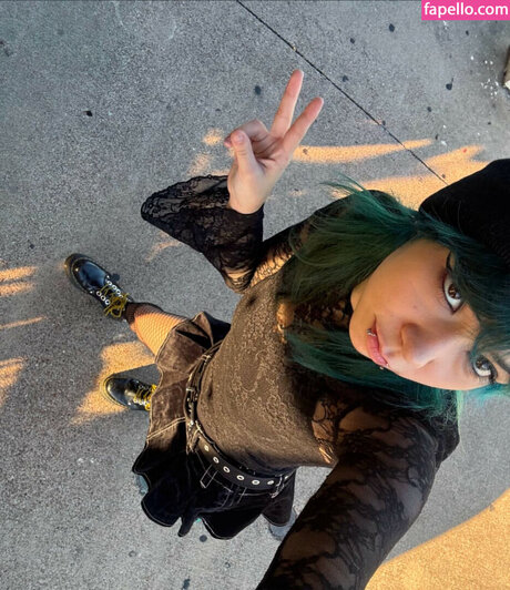 I lov u momo leaked naked onlyfans