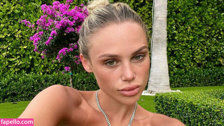 Hallie Batchelder onlyfans porno