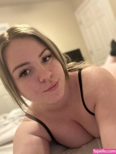 Kayla Bumsy onlyfans nude pics