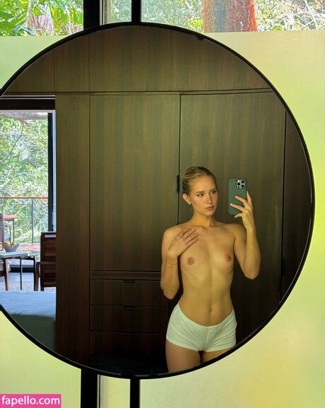 LNL 039 s Social Media Influencer AI Fakes Mega Profile pic